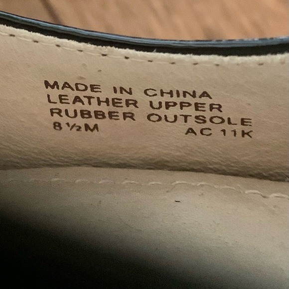 Michael Kors Black Patent Leather Peep-Toe heels. - Picture 2 of 16